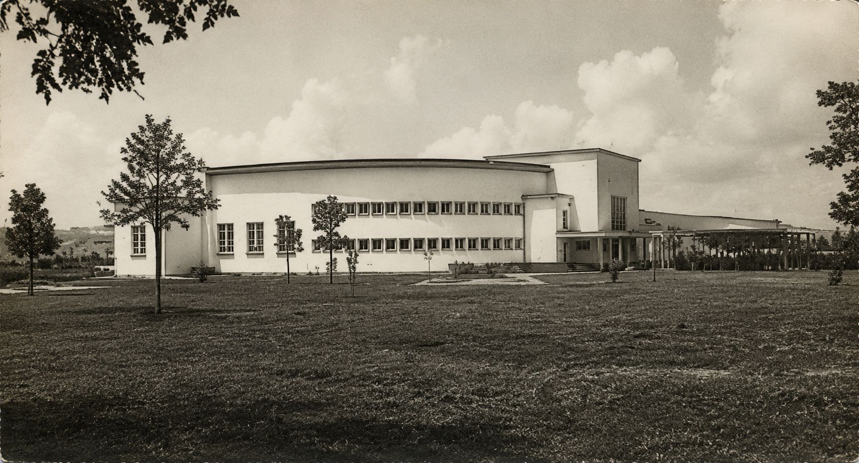 Historic view of Banya
