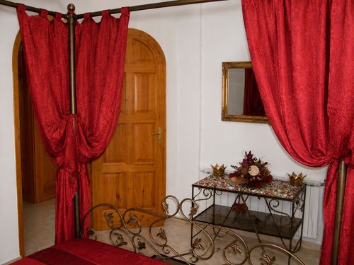 Bancheto and the Royal Bath in Banya 2